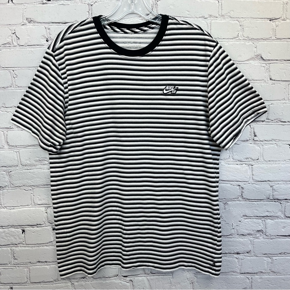 Nike SB Striped Short Sleeve Crewneck T-Shirt Black/Gray Sz M